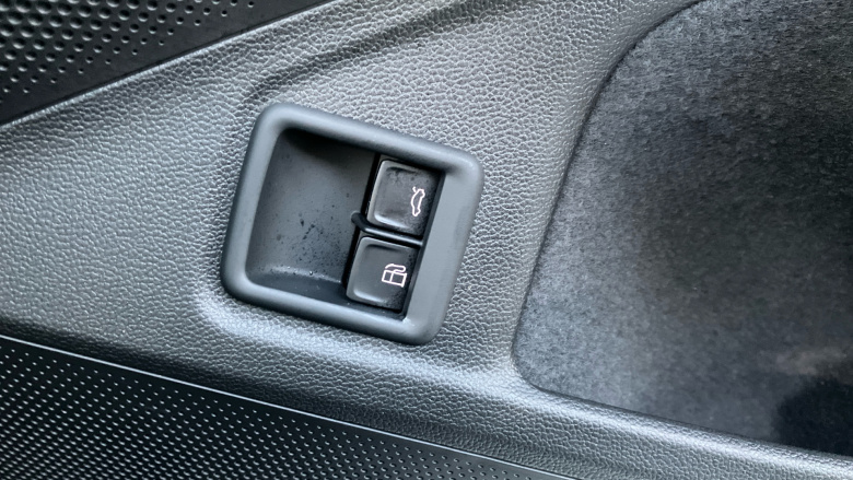 Volkswagen Passat 1.5 TSI eHybrid 272 R-Line 5dr DSG Estate